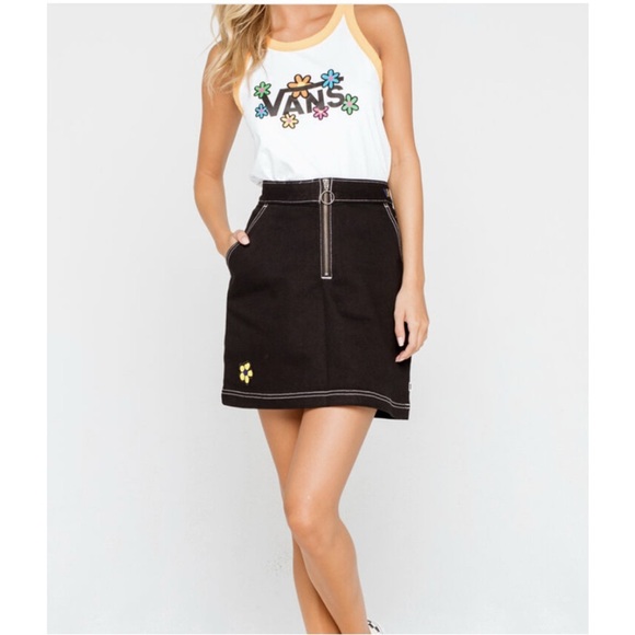 Vans Women’s Brighton Black Denim Mini Skirt Size XS - Picture 3 of 13